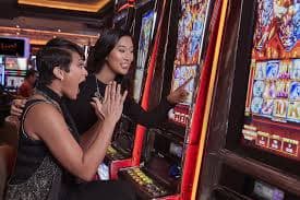 Tampilan live-dealer blackjack panda99 di layar ponsel